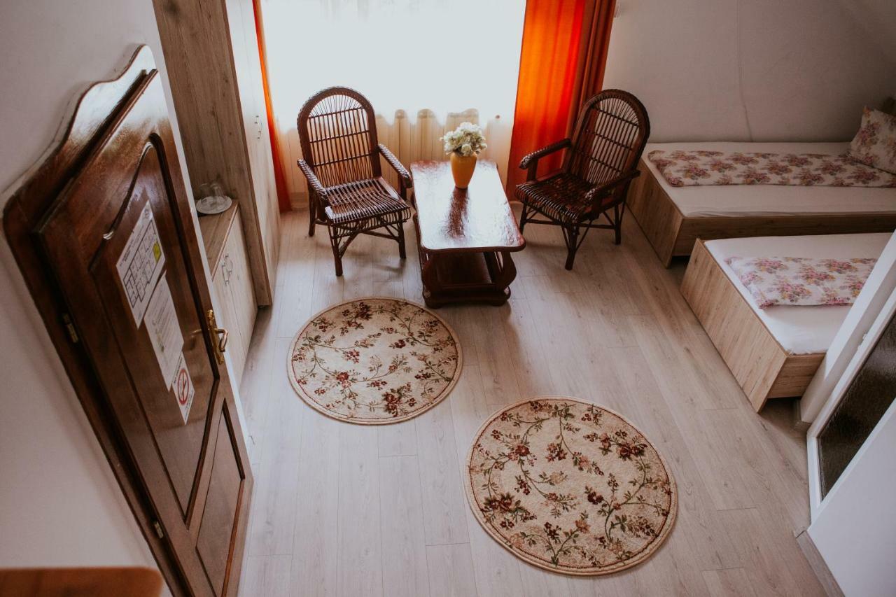 Hotel-Restaurant Milenium Nagyszalonta Kültér fotó