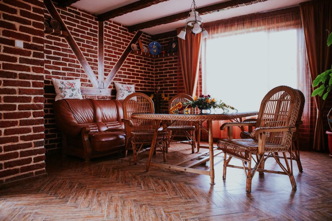 Hotel-Restaurant Milenium Nagyszalonta Kültér fotó